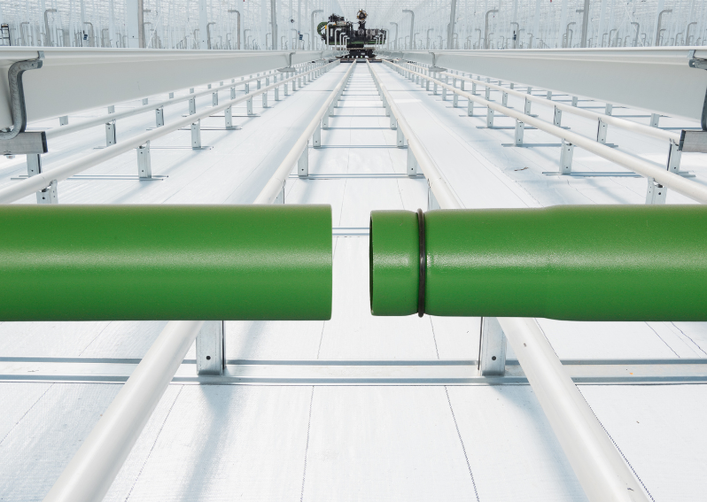 MetaFit weld-free greenhouse heating pipe connection, front view